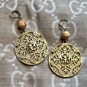 ⭐️2 for $30⭐️Vintage medallion earring, gold, resort style